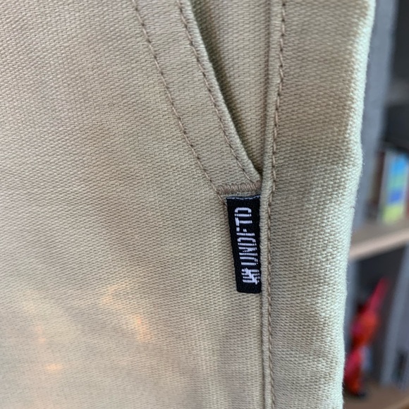 SOLD Undefeated Chino Khaki Pants size 32 - Picture 4 of 7